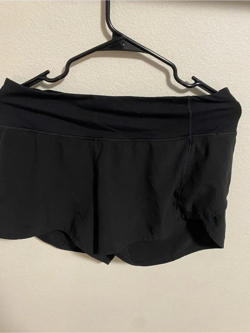 Lululemon Athletic Black Athletic Skort with Zip Pocket Detail With 6